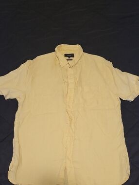 Vince Pale Yellow Short-Sleeve Button-Down Shirt